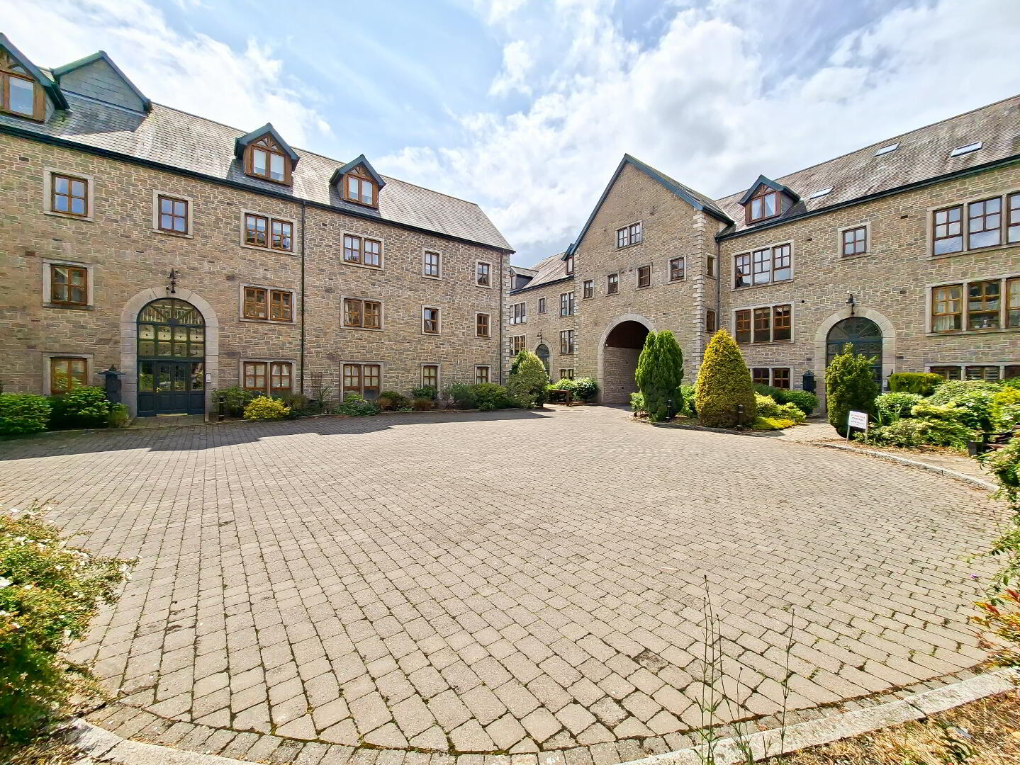 46 Priory Court 18 of 20