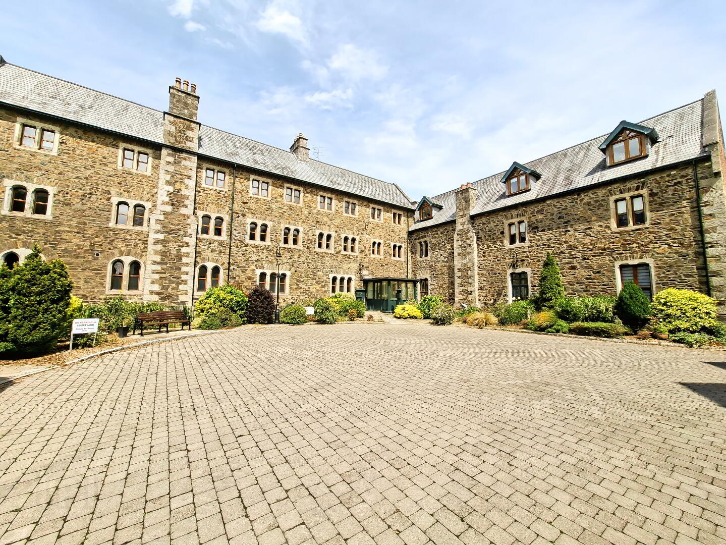 46 Priory Court 19 of 20