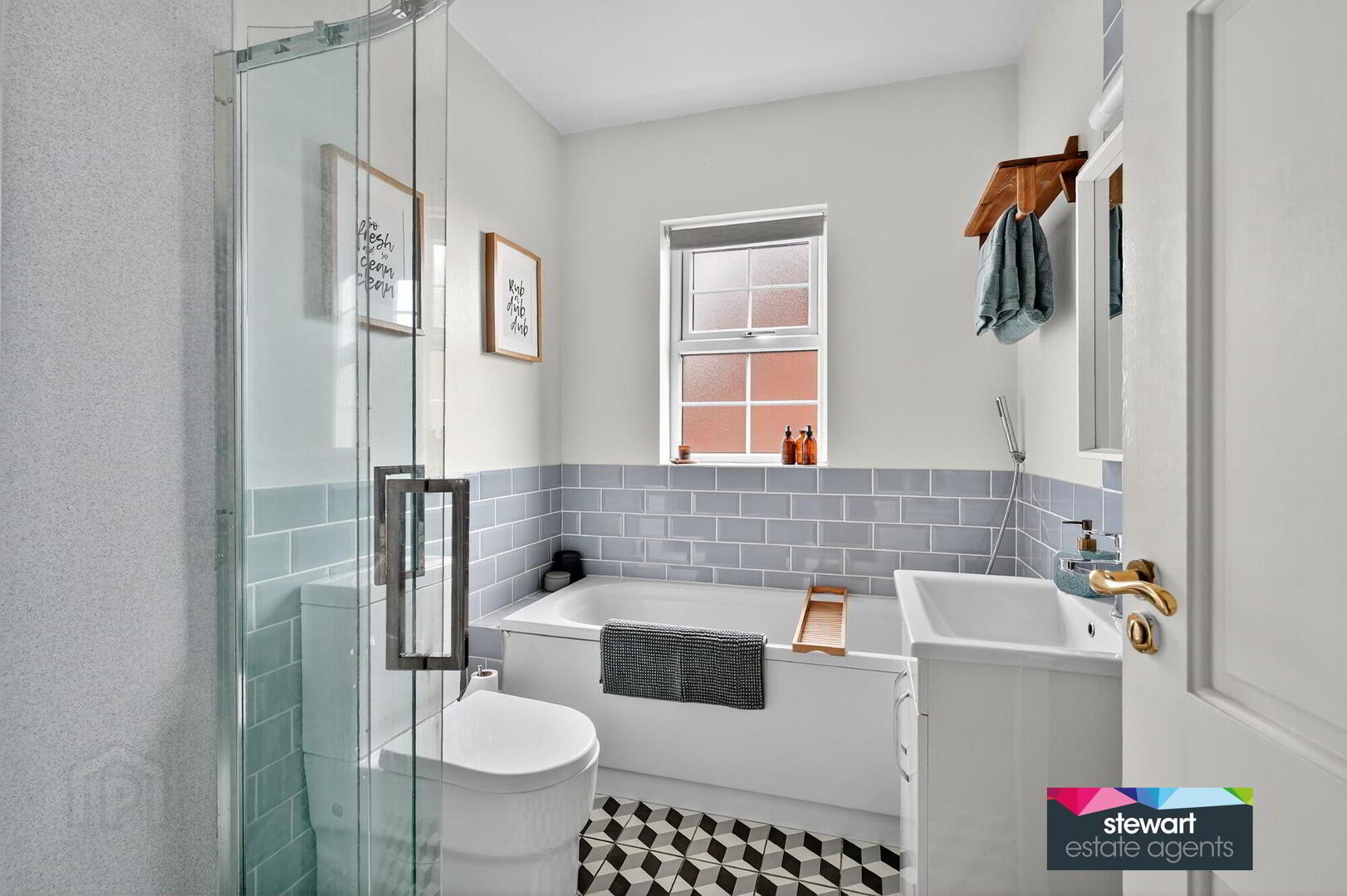 78 Glebe Gardens 24 of 31
