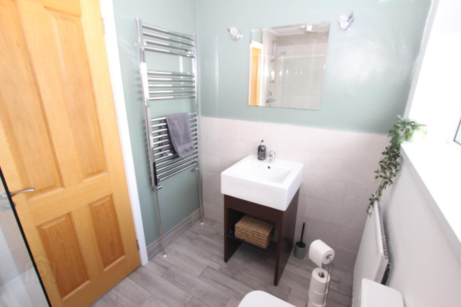 157 Monkstown Road 15 of 19