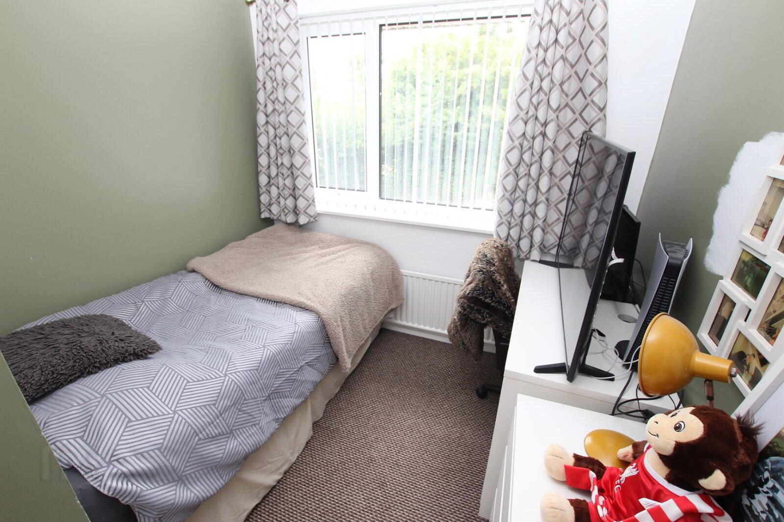 157 Monkstown Road 12 of 19