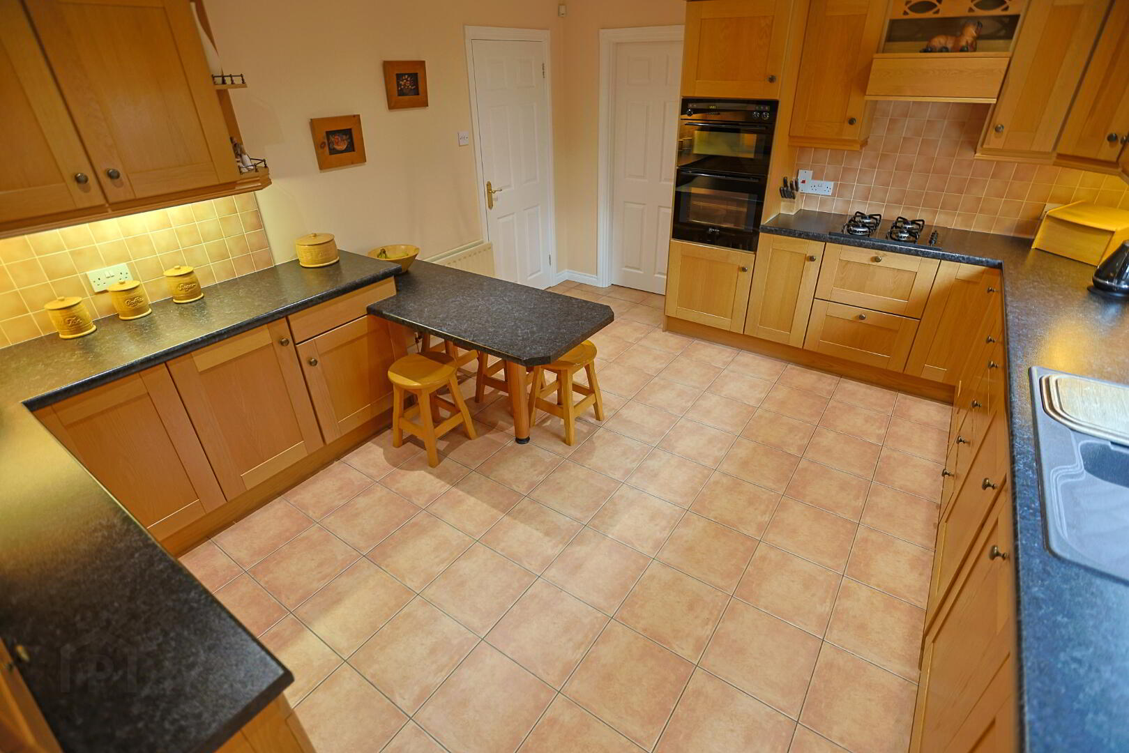 22 Brae Manor 21 of 59