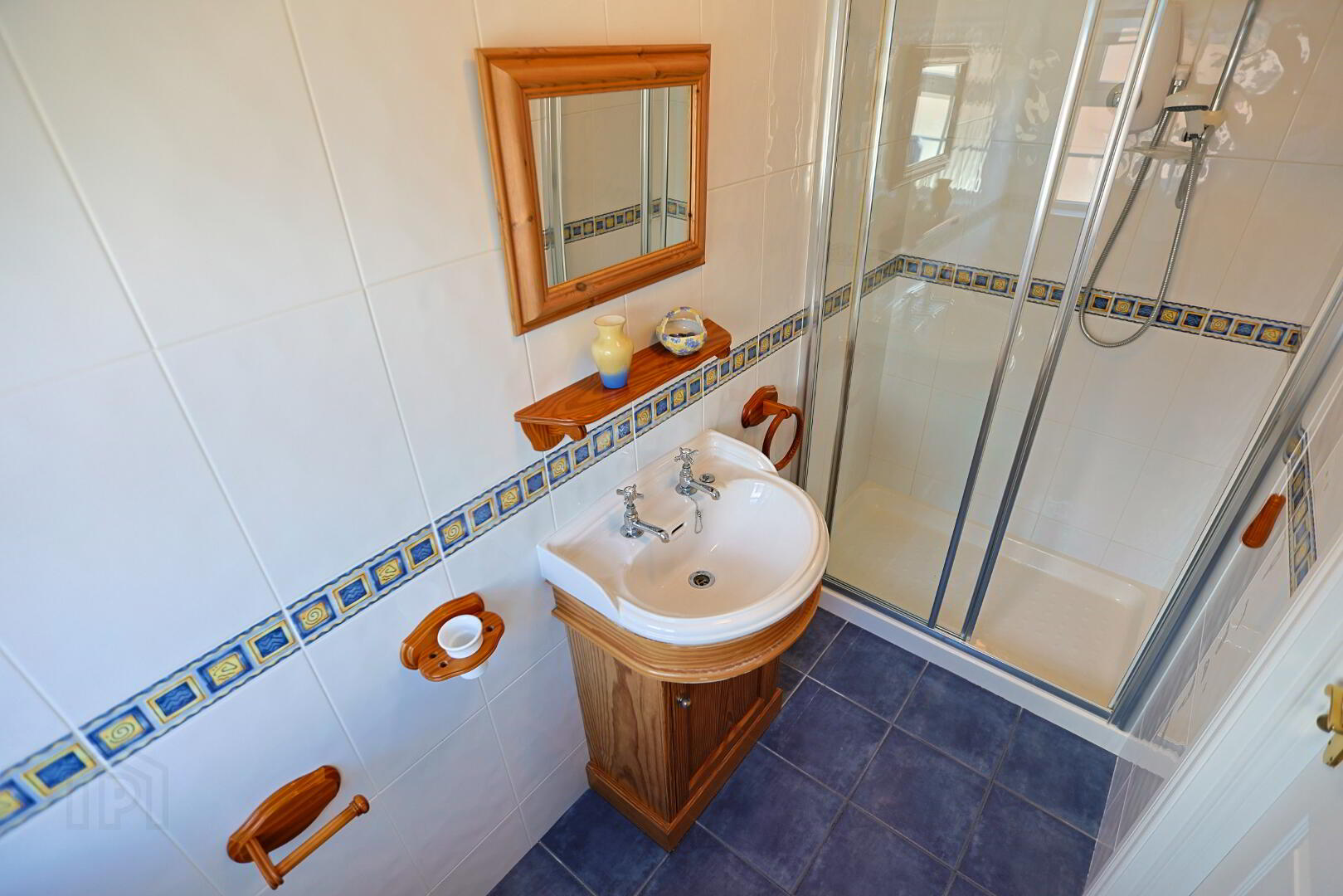 22 Brae Manor 38 of 59
