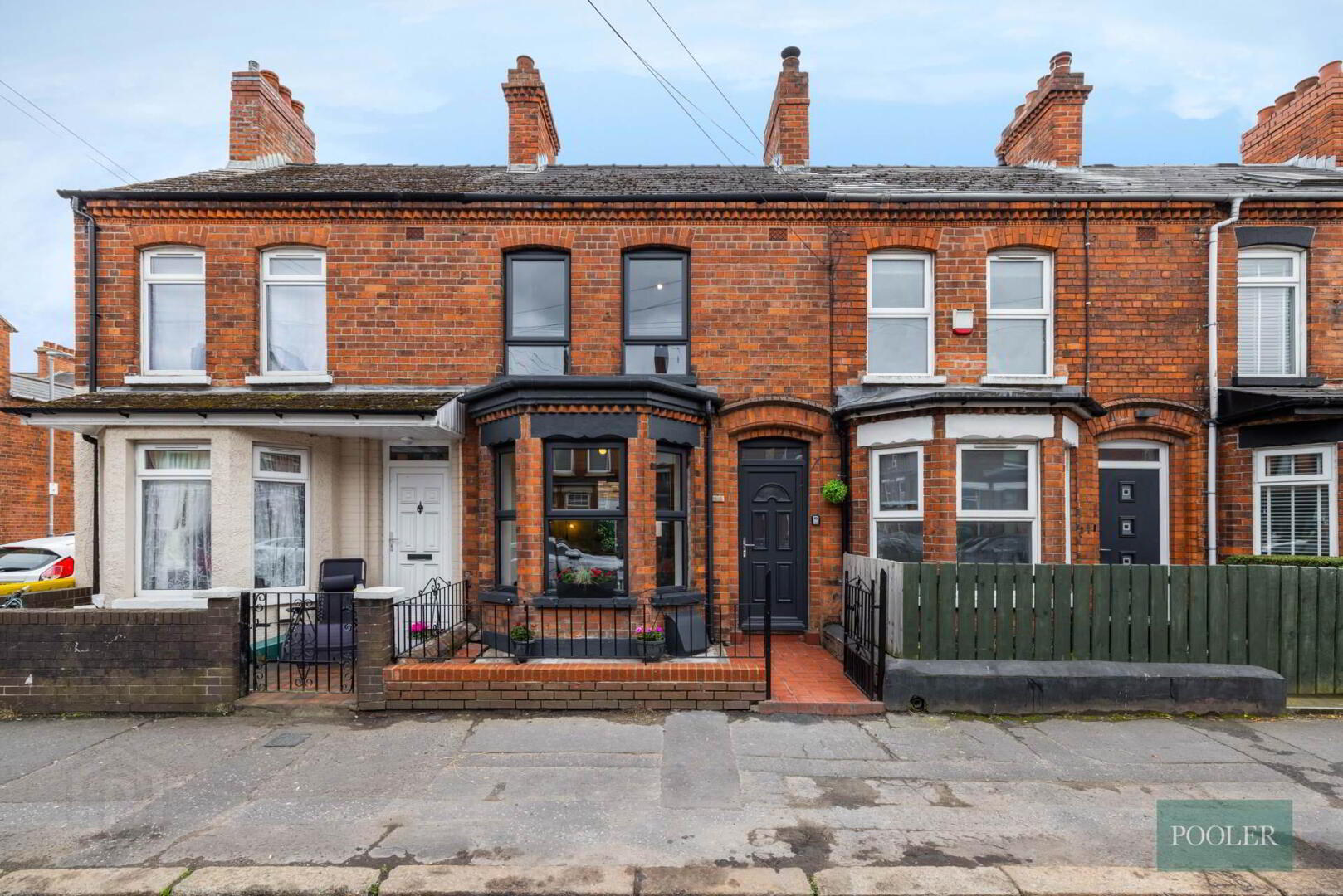 229 Ravenhill Avenue 1 of 47