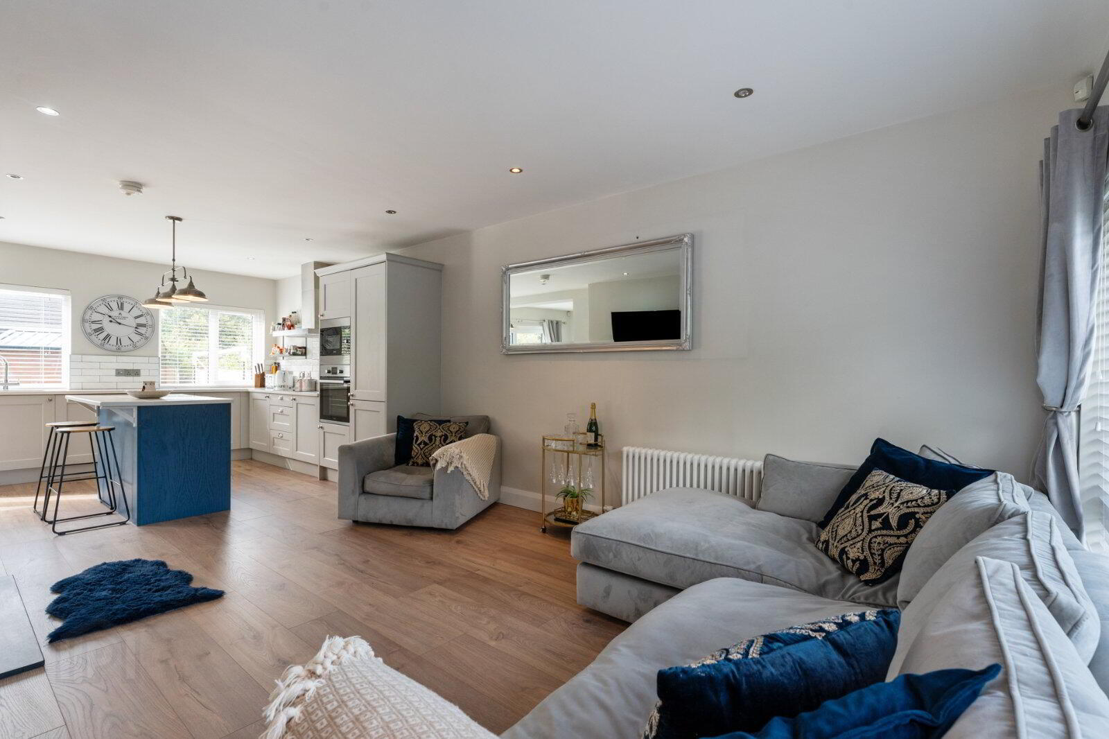 12 Invergarry Avenue 18 of 40