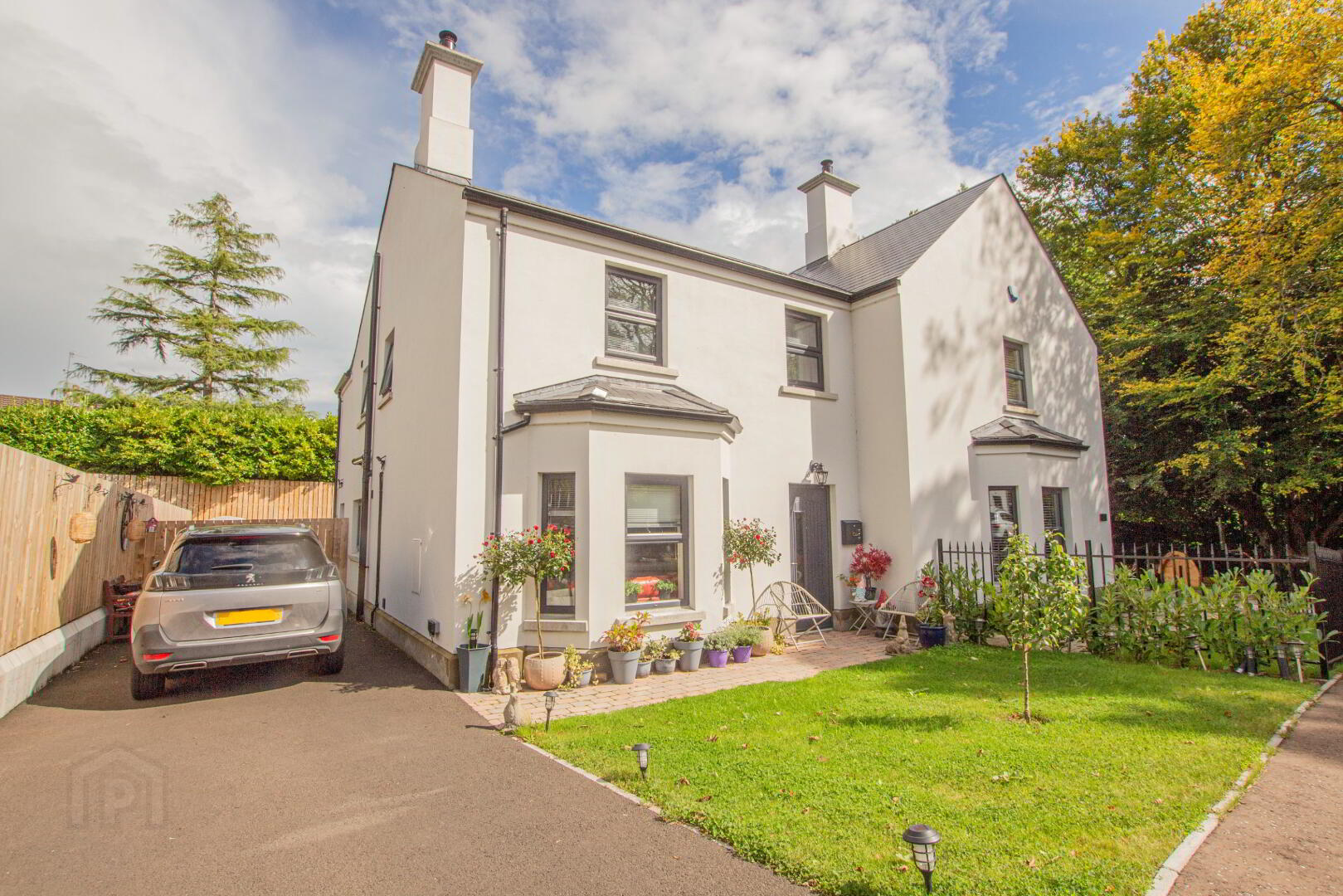 6 Ampertaine Manor 1 of 14