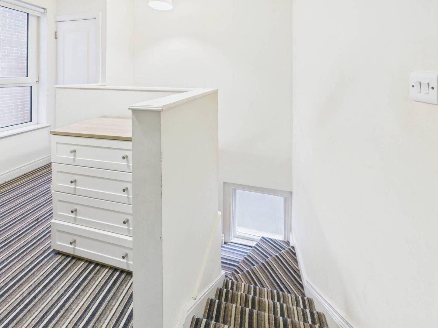 Apartment 2 18 Claremont Street 3 of 6