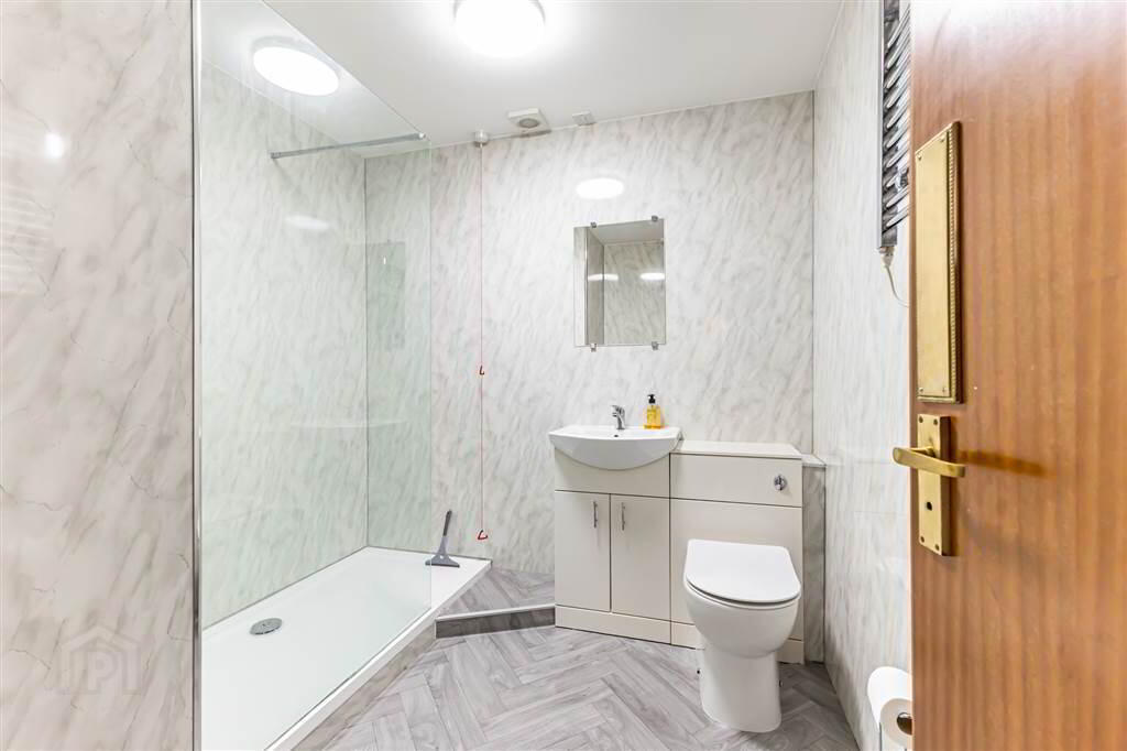23 Roseville Apartments, 1 Wandsworth Road 20 of 24