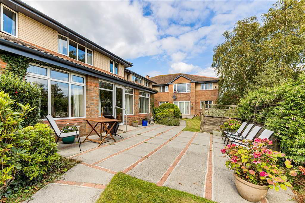 23 Roseville Apartments, 1 Wandsworth Road 24 of 24