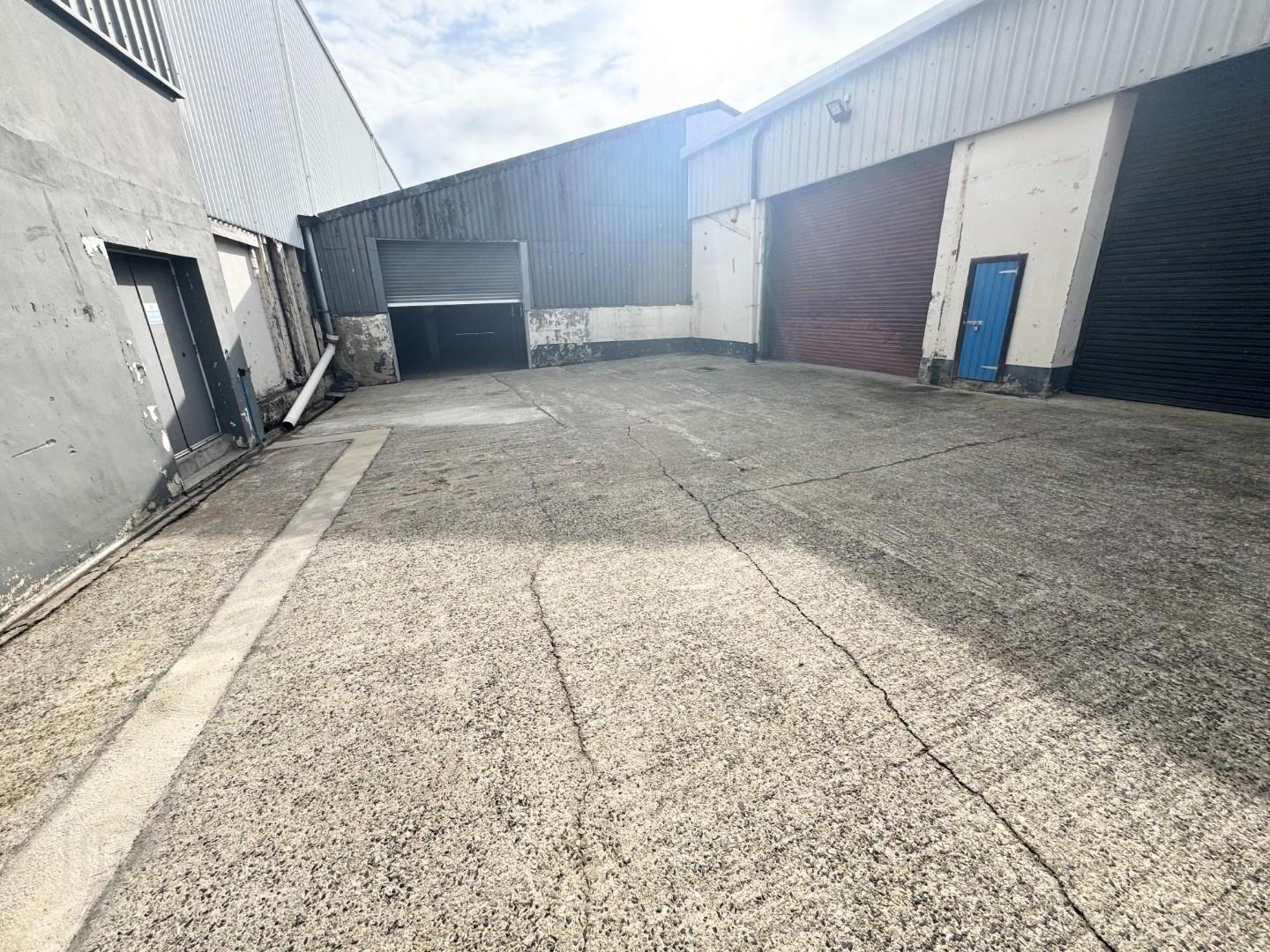 property description image