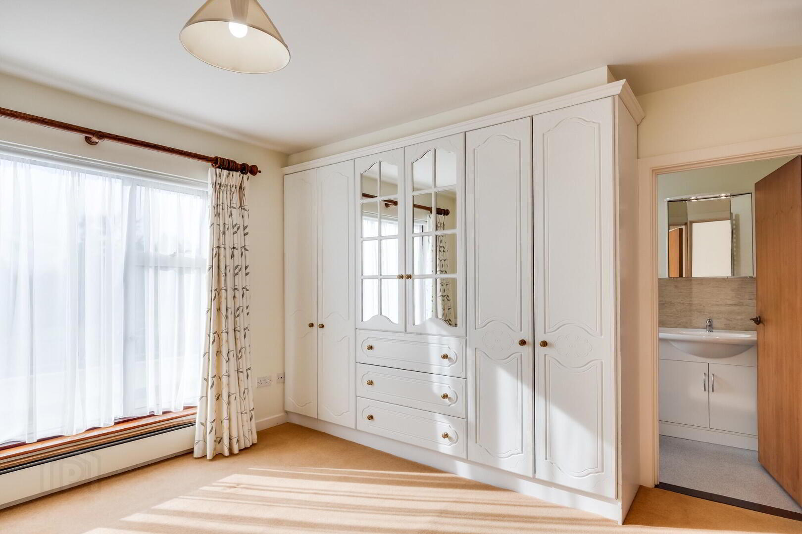60 Colebrooke Road 15 of 32