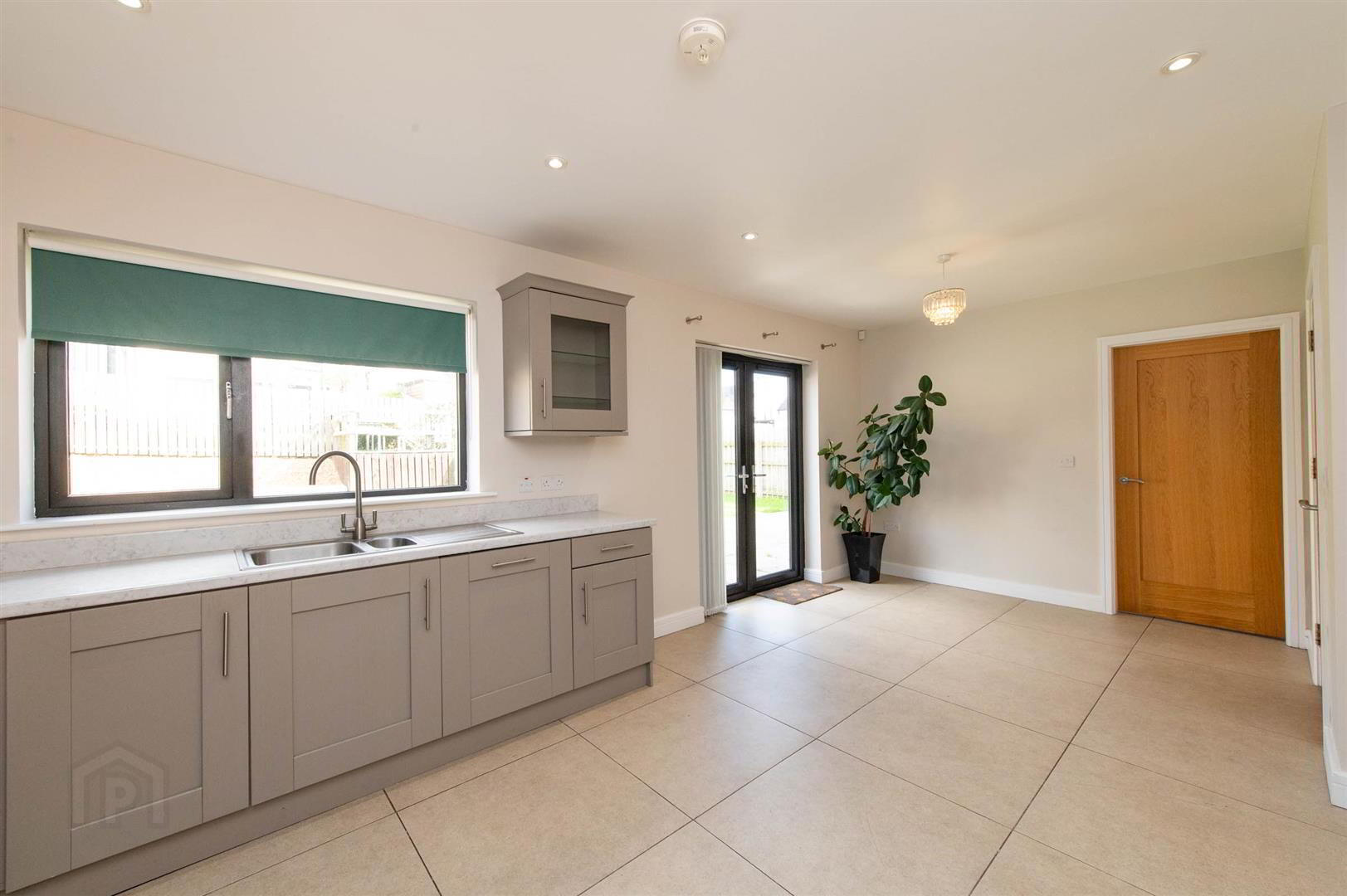 49 Bishops Green 10 of 26