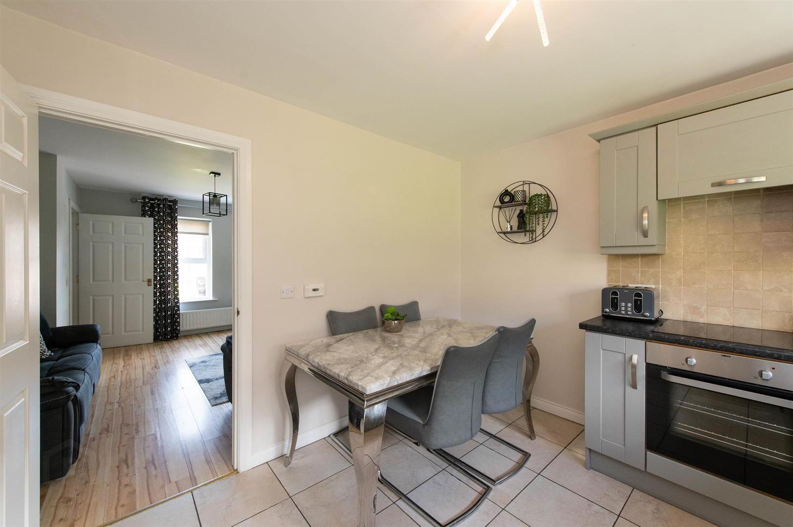 30 Summerhill Brae 8 of 25
