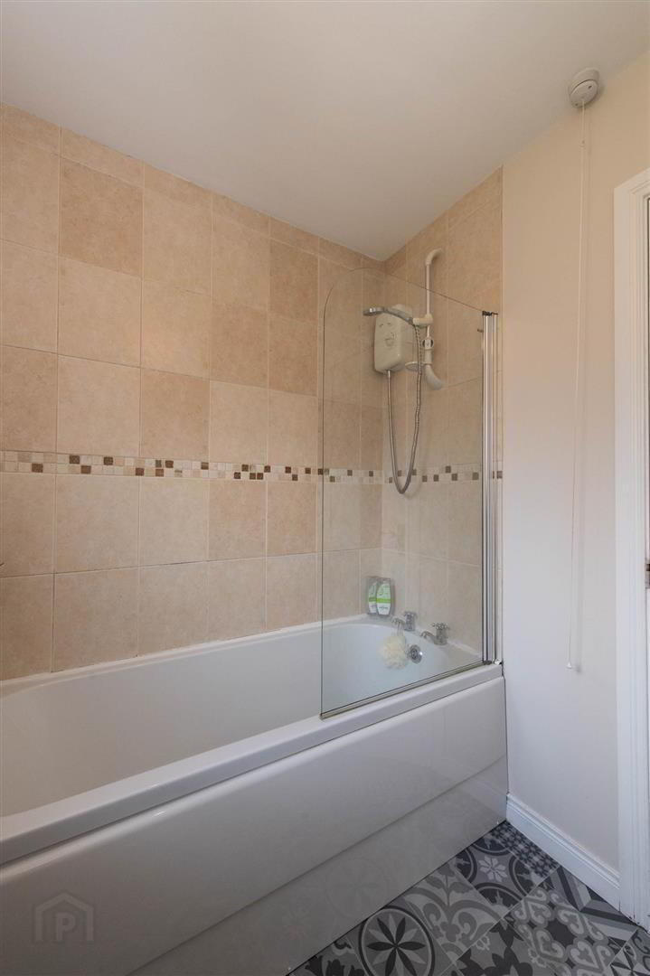 30 Summerhill Brae 18 of 25