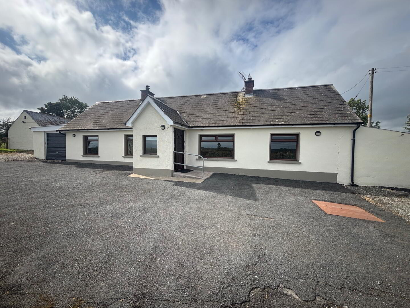 187 Trewmount Road 1 of 20