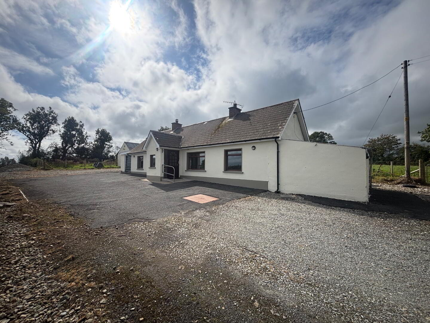 187 Trewmount Road 2 of 20