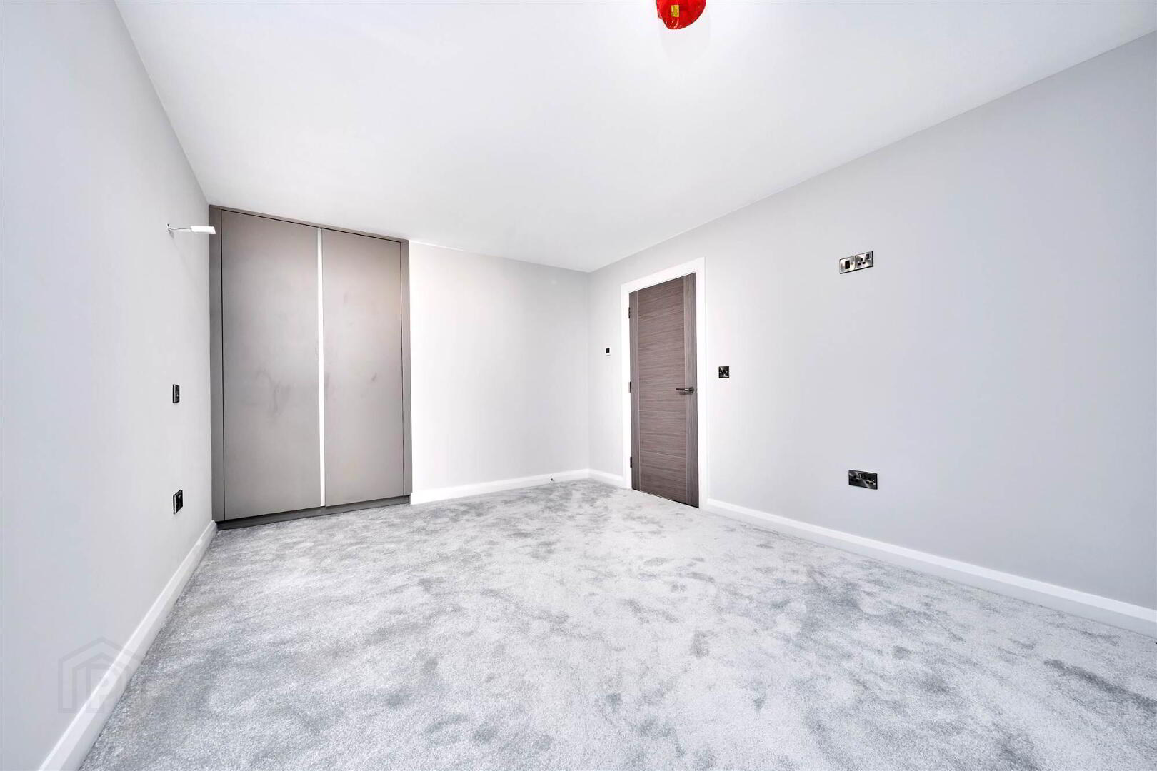 Apartment 3 17 The Promenade 11 of 18