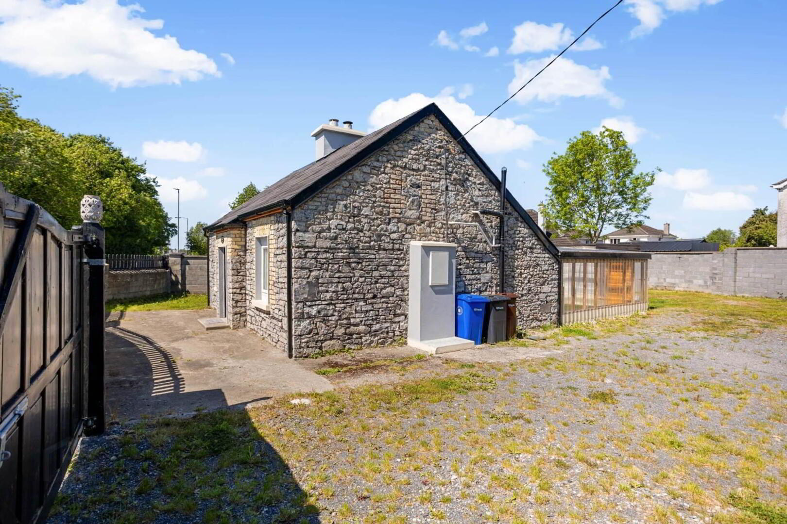 Parkstown Lodge 3 of 27