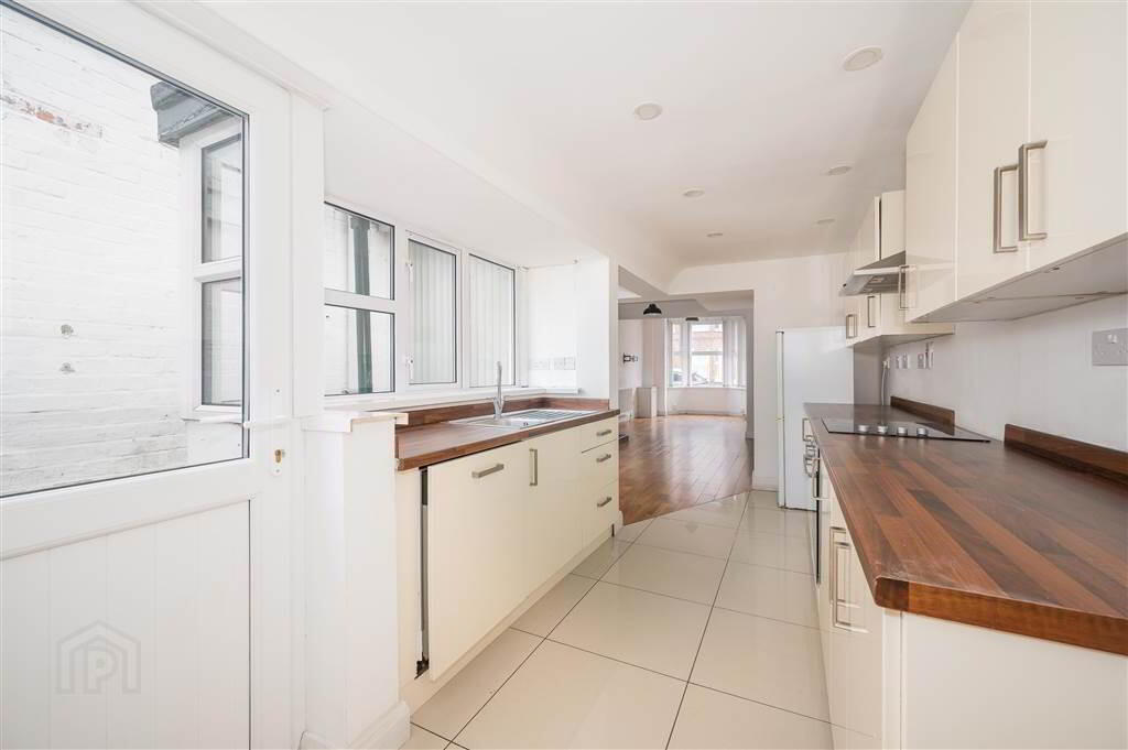 20 Marsden Gardens 5 of 10