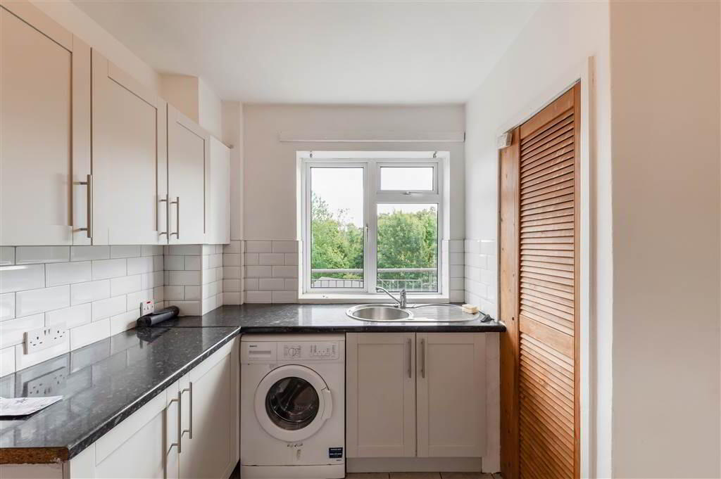 108b Inishowen Drive 10 of 17