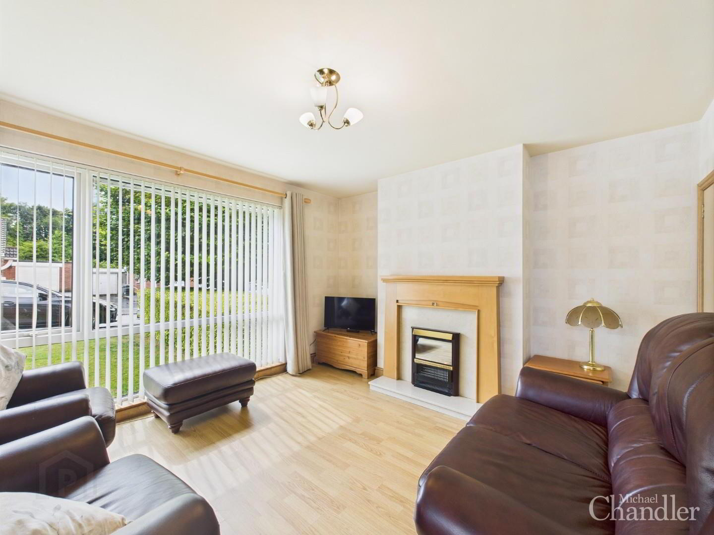 1 Hanwood Avenue 3 of 16