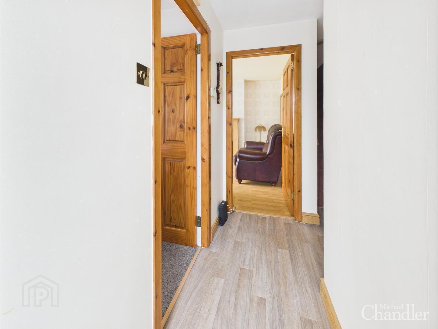 1 Hanwood Avenue 2 of 16