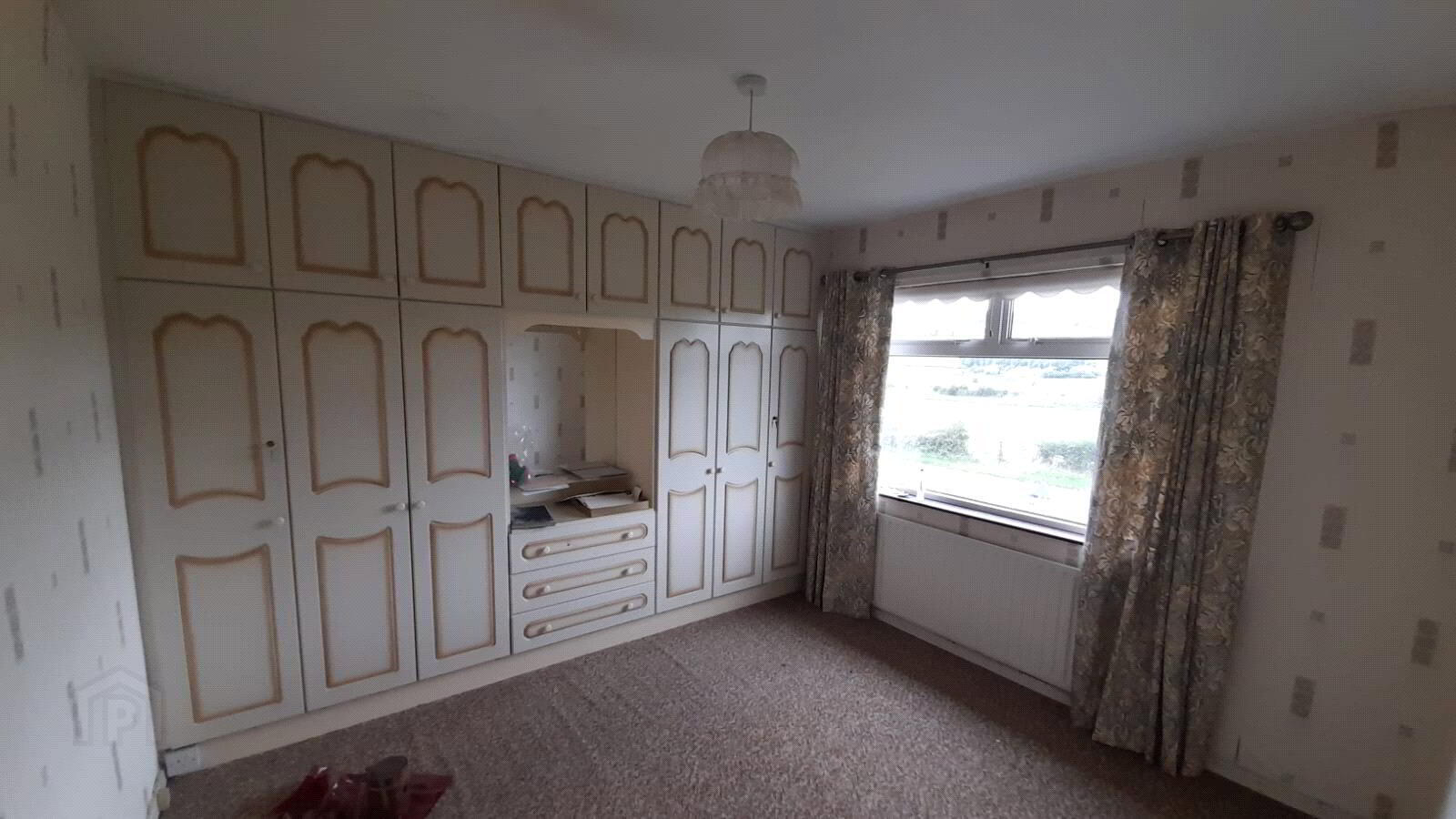 100 Urney Road 13 of 15
