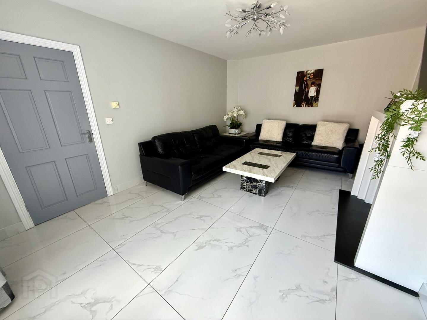 52 Ivy Mead Mews 13 of 43