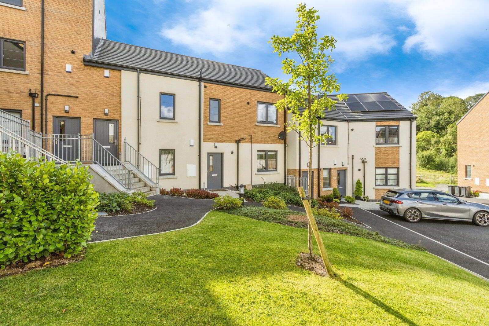 6 Fairfields Mews 5 of 18
