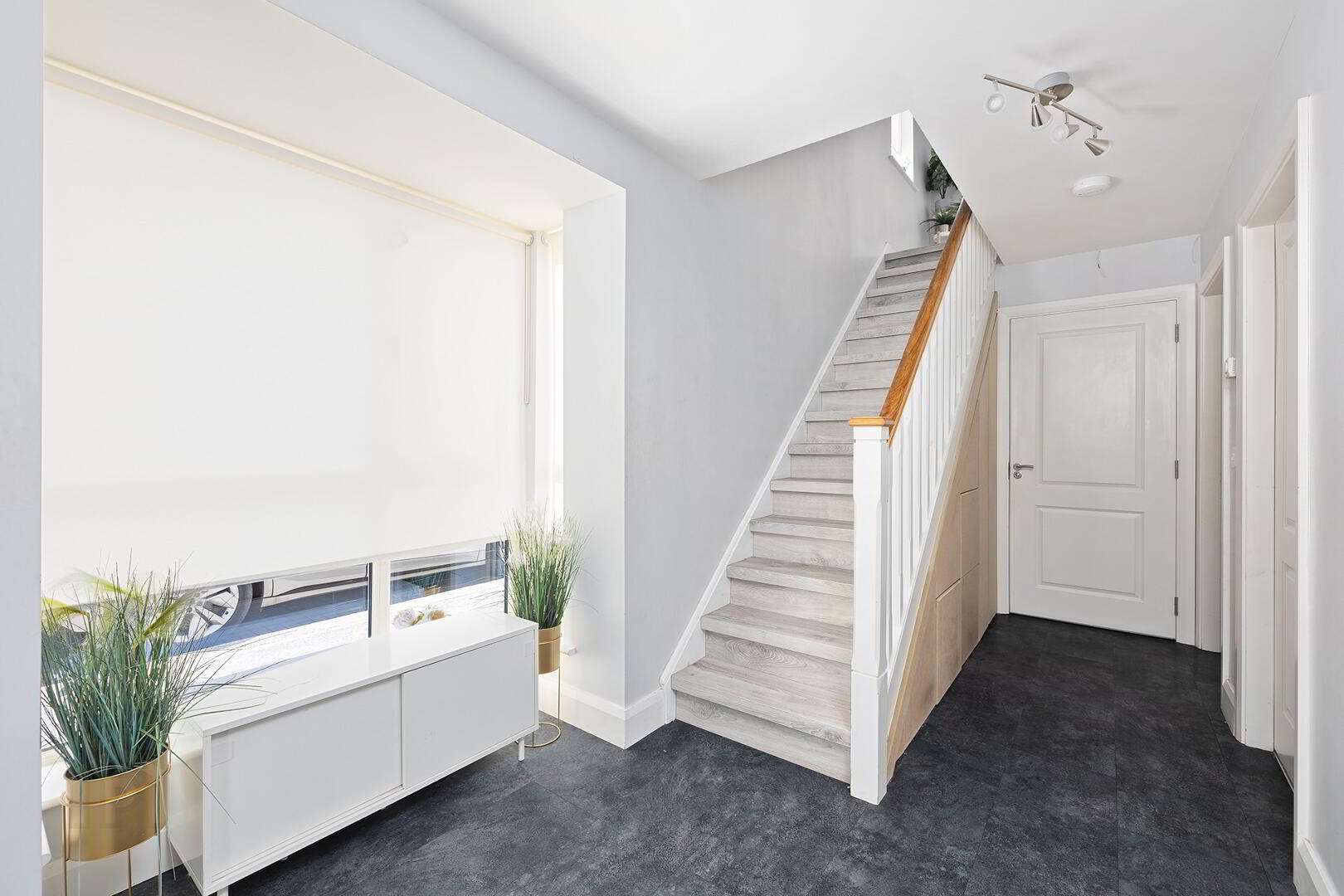 38 Saint Helen’s Avenue 12 of 29