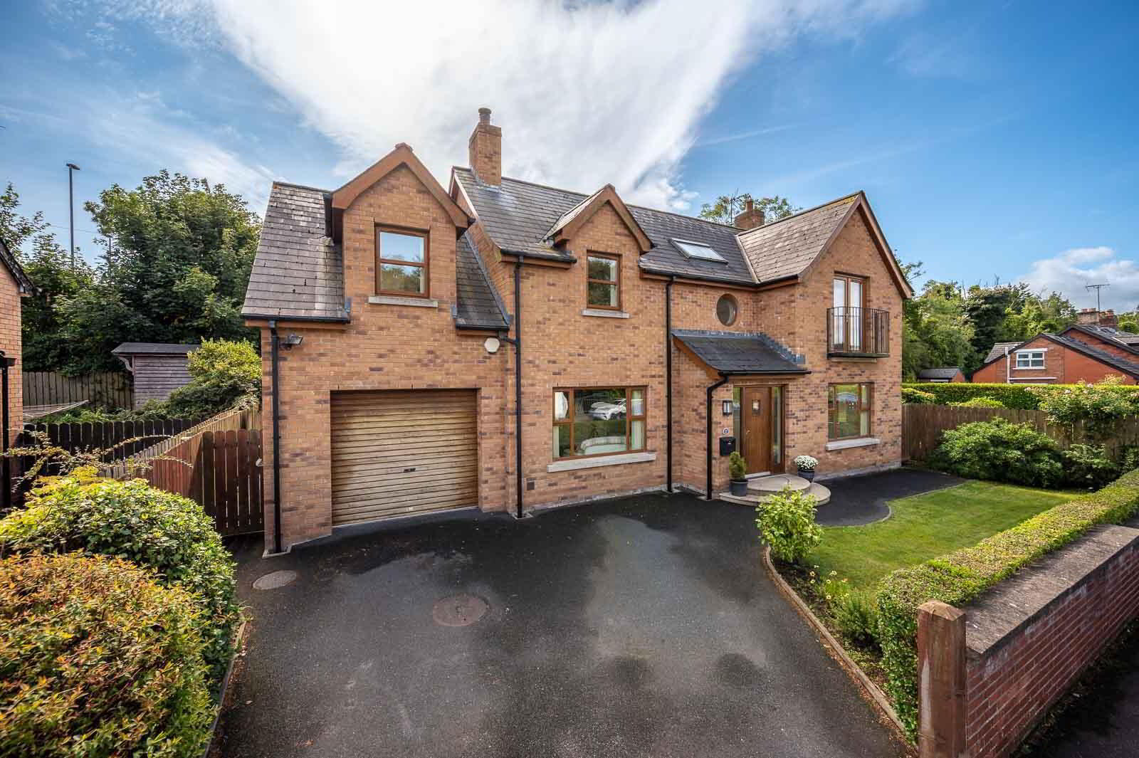 27 Seahill Road 1 of 41