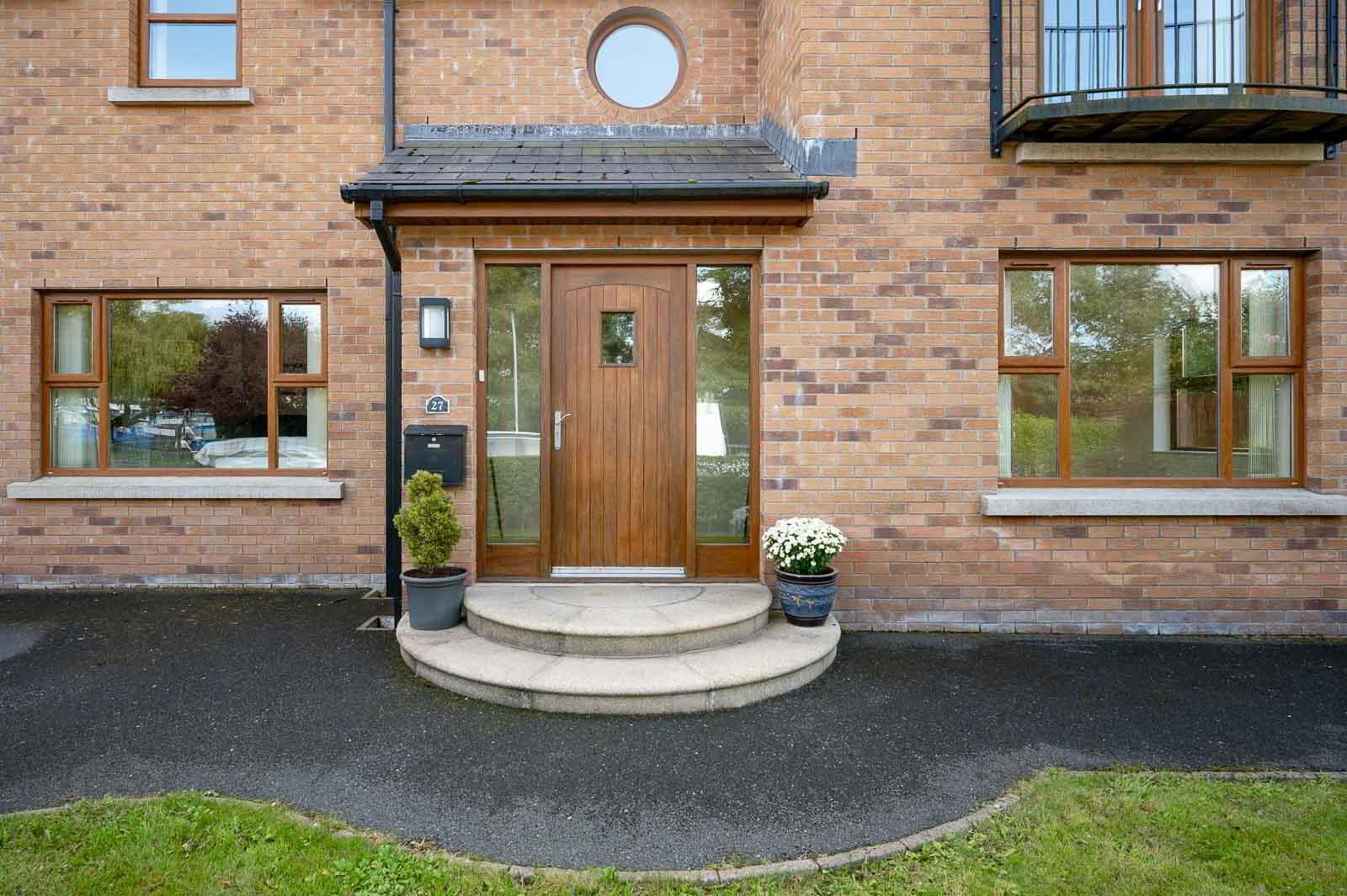 27 Seahill Road 2 of 41