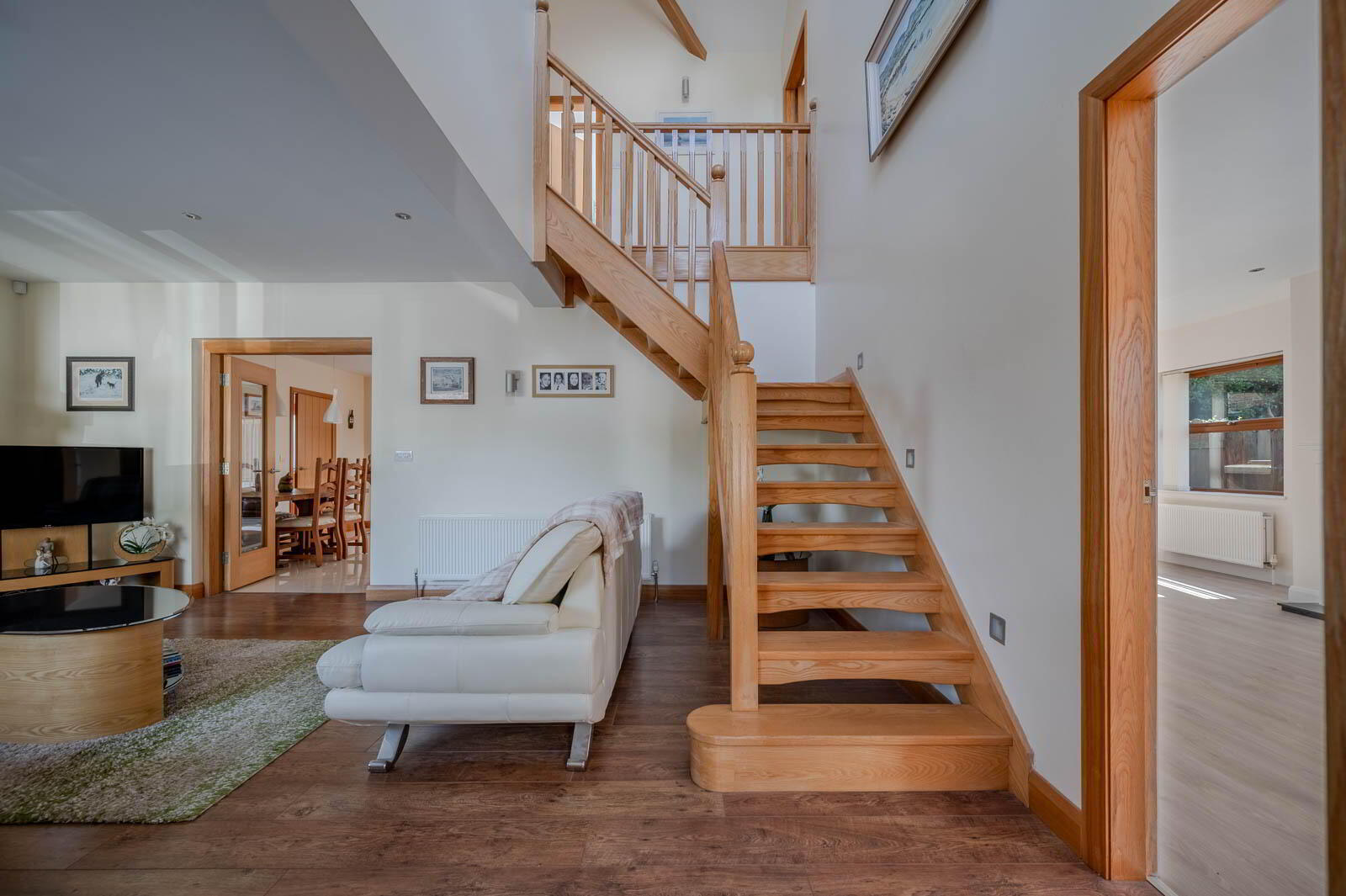 27 Seahill Road 3 of 41