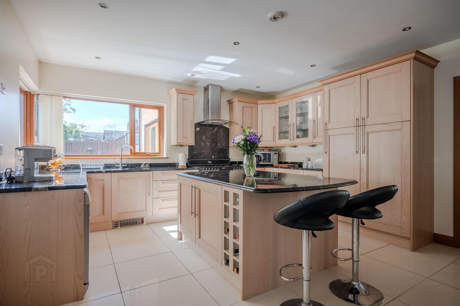 27 Seahill Road 11 of 41