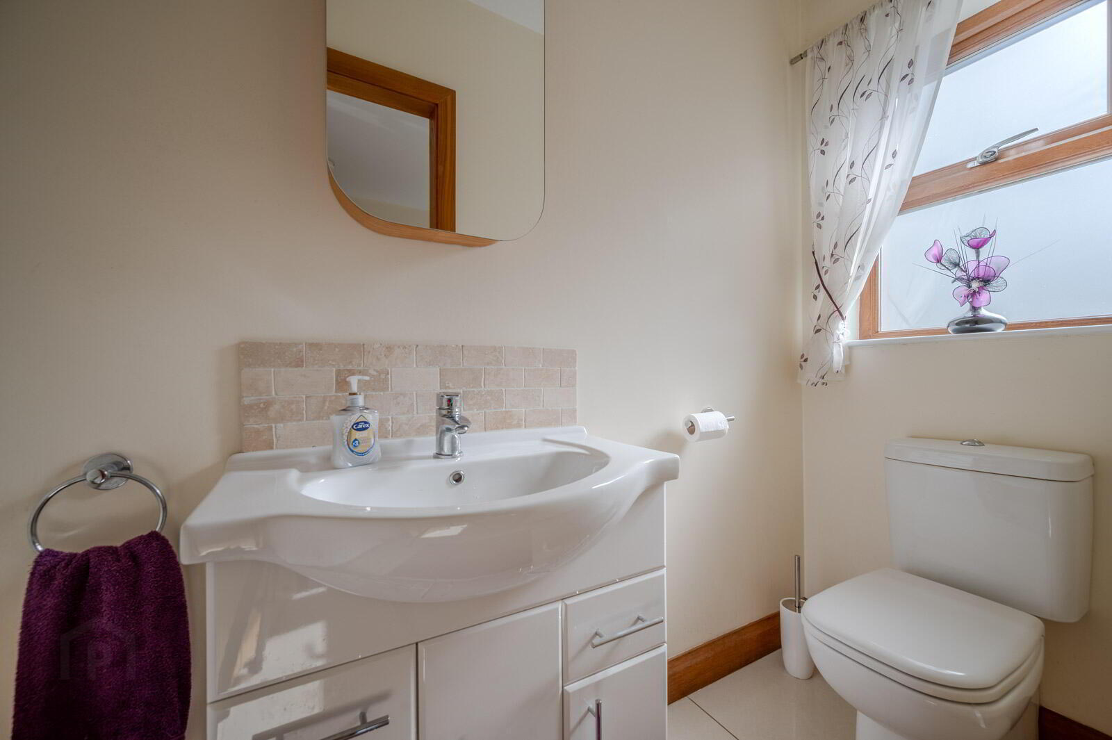 27 Seahill Road 18 of 41