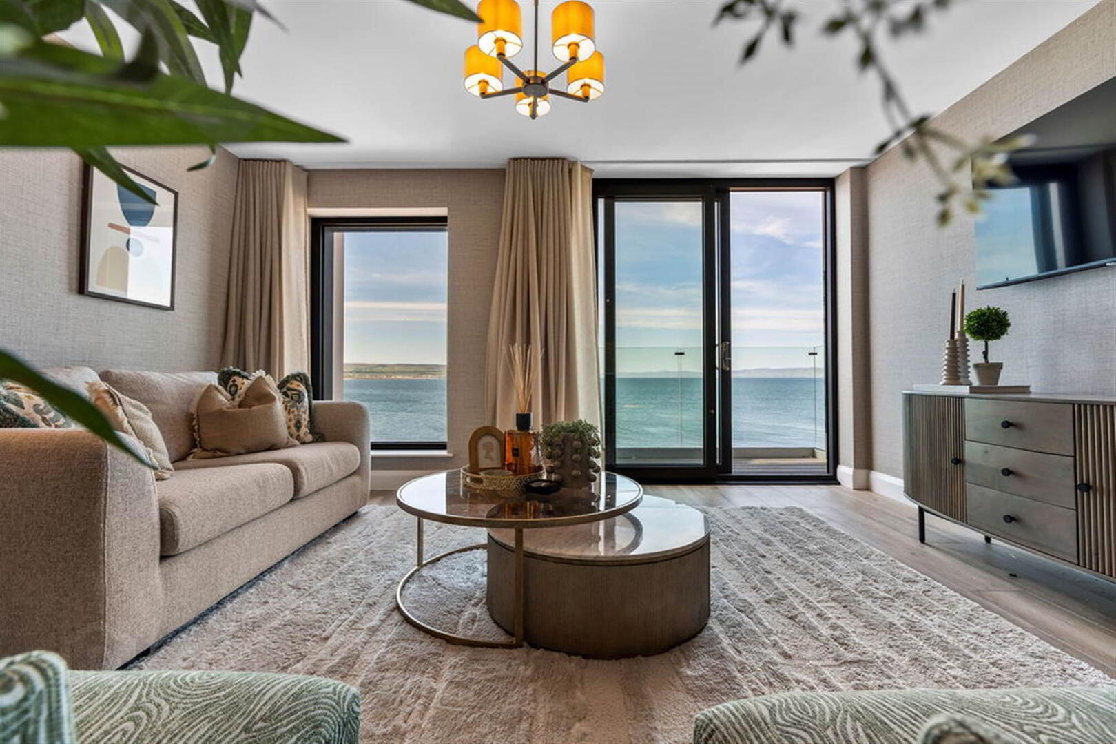 Apartment 5 18 The Promenade 9 of 27