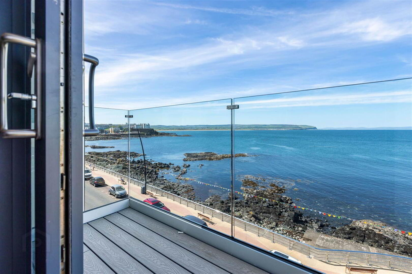 Apartment 5 18 The Promenade 10 of 27