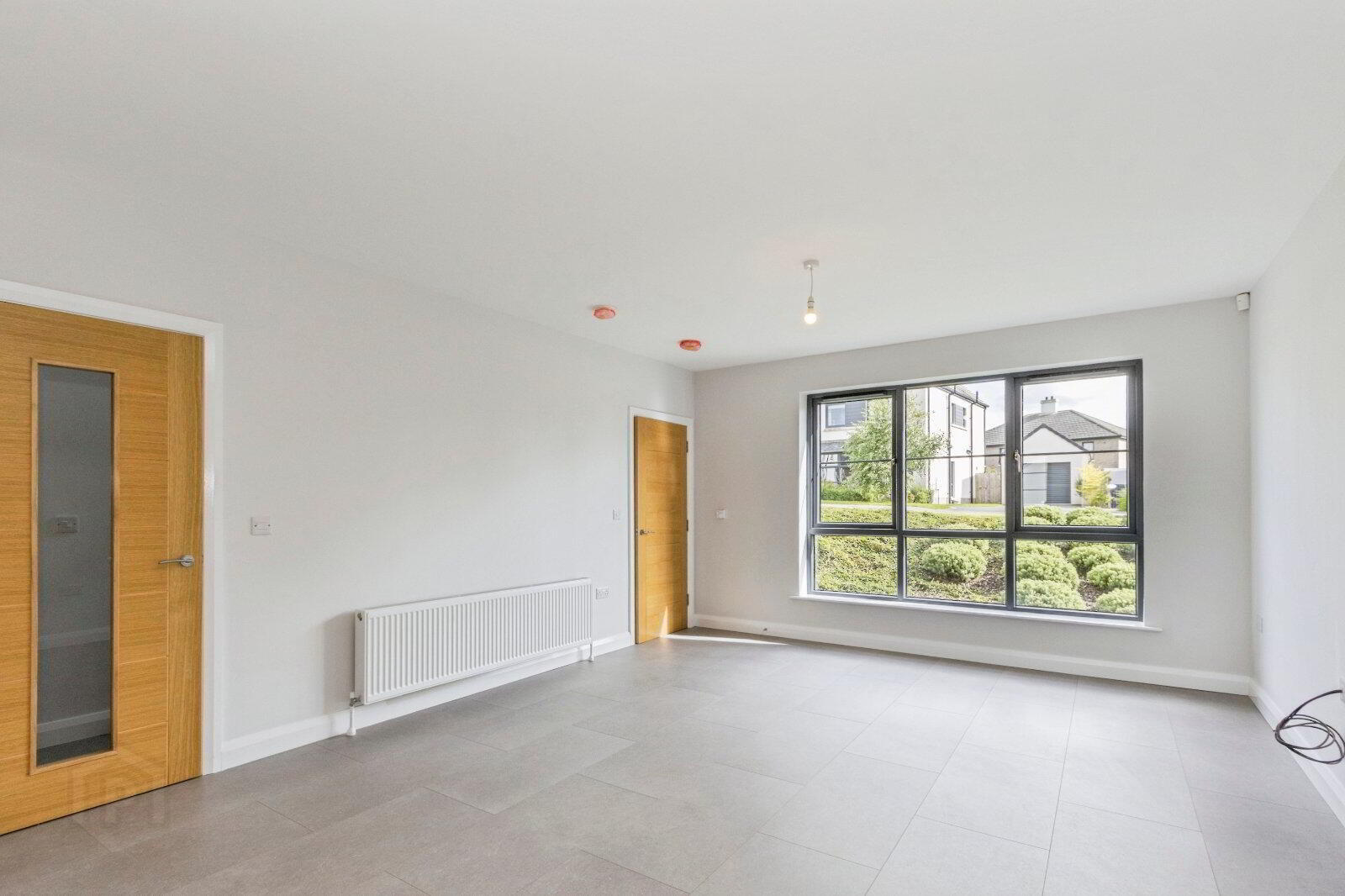 12 Fairfields Mews 2 of 15