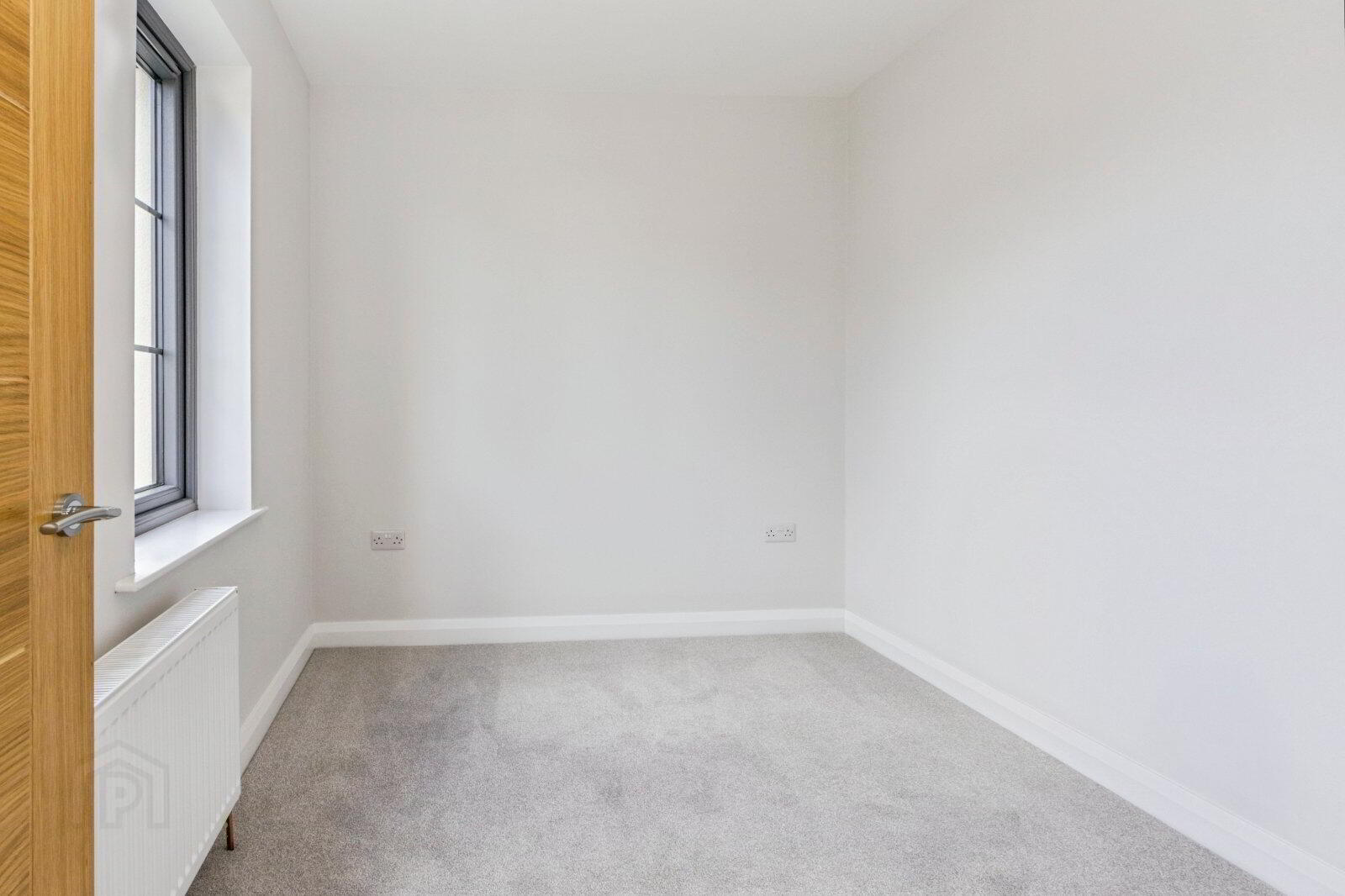 12 Fairfields Mews 7 of 15