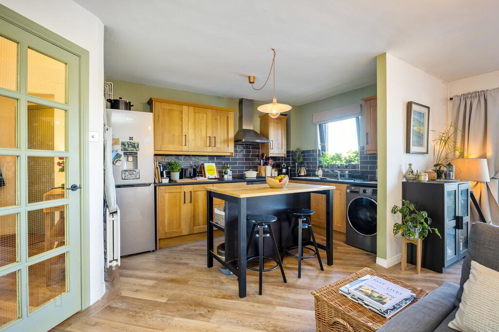 16 Ravenhill Reach 3 of 27