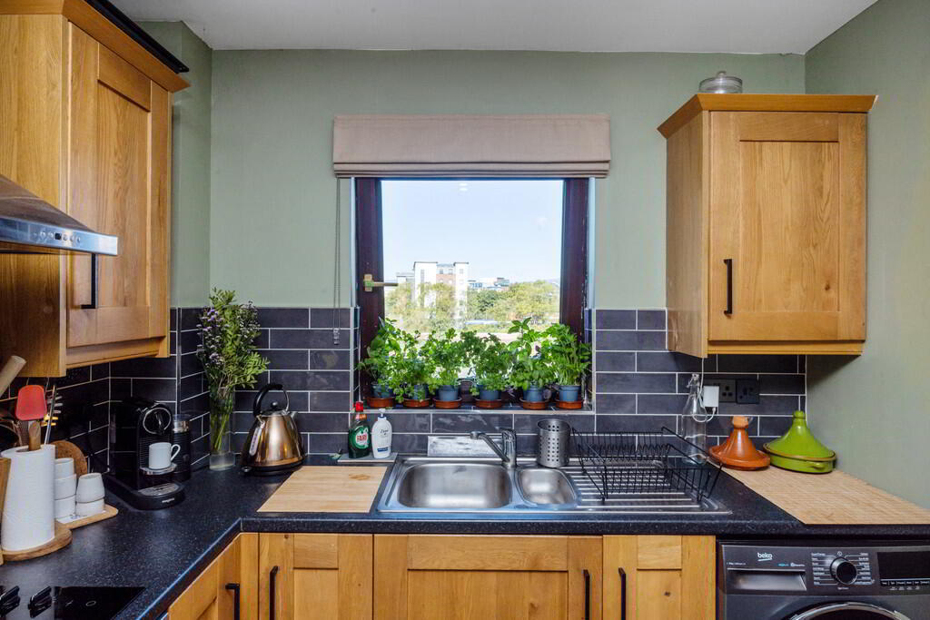 16 Ravenhill Reach 5 of 27