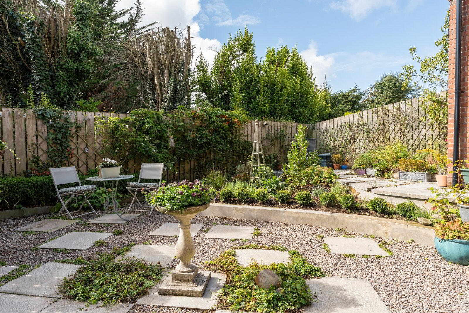 2 Prince Regent Park 37 of 47