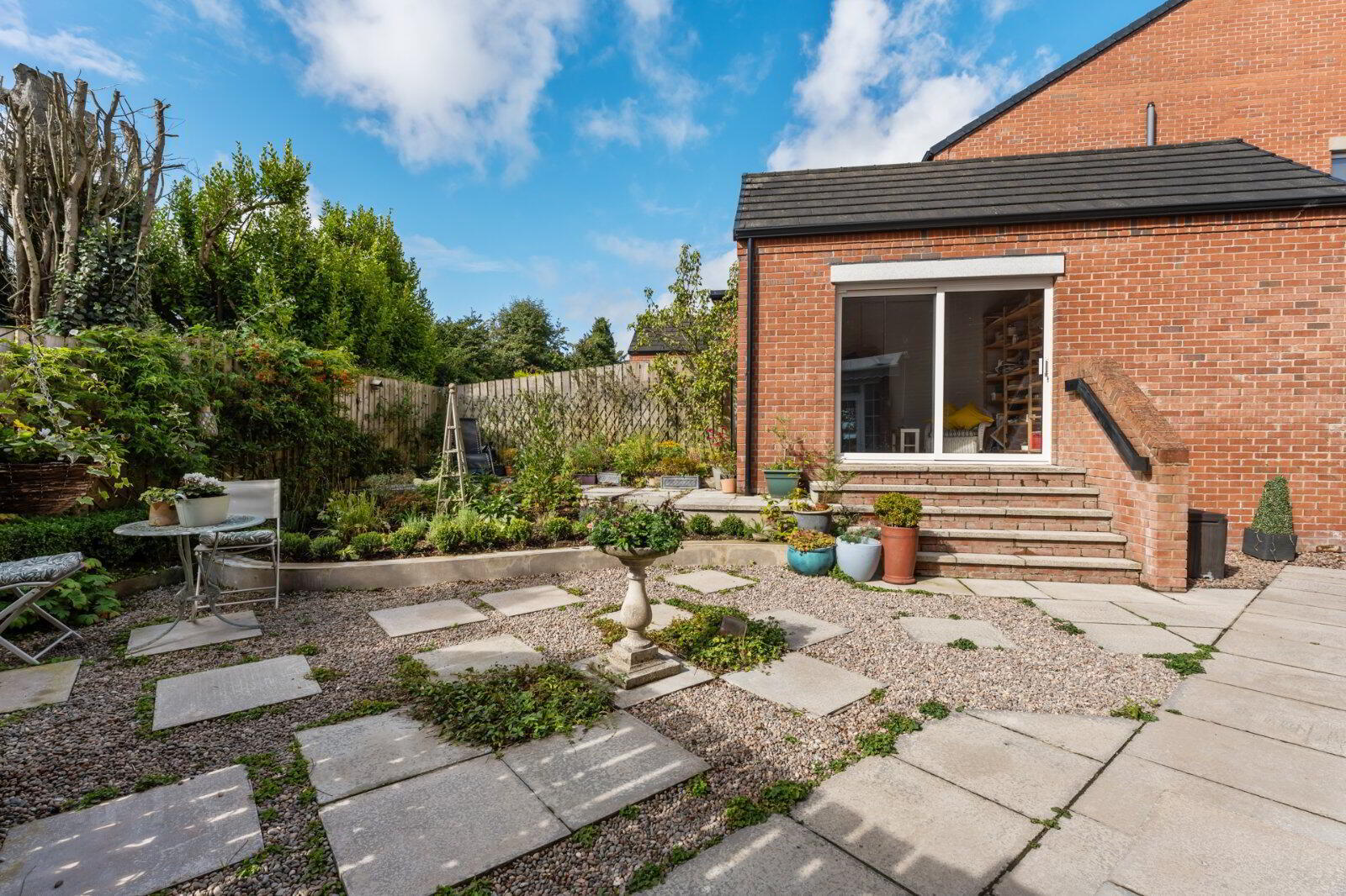 2 Prince Regent Park 36 of 47