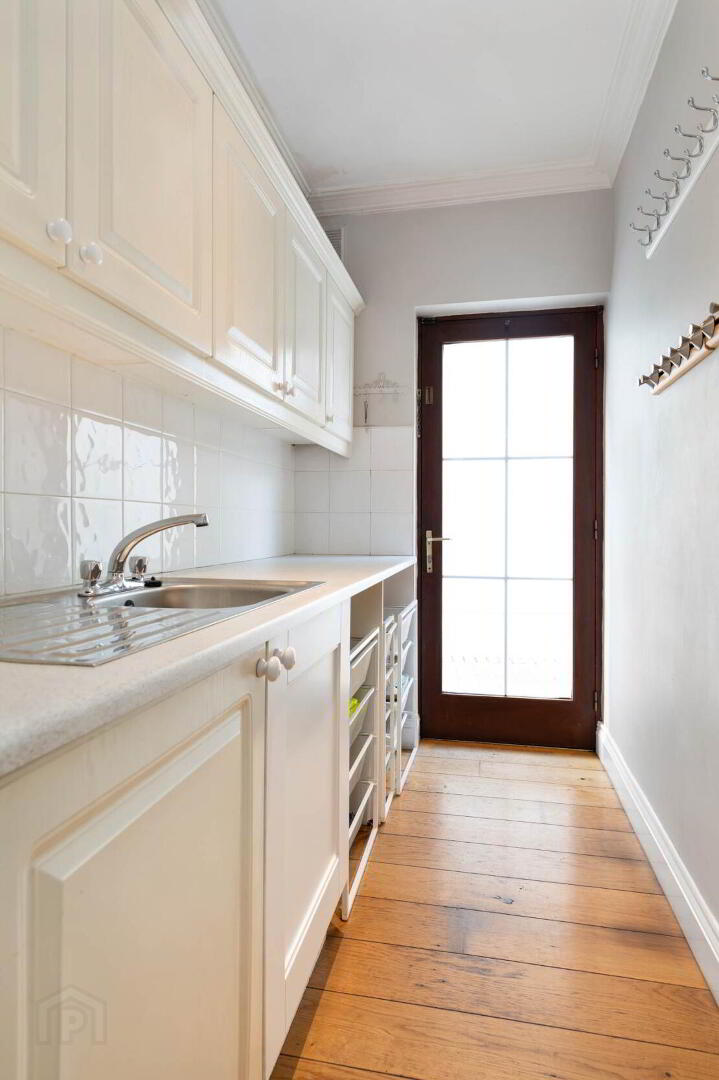 100 Avoca Park 17 of 58