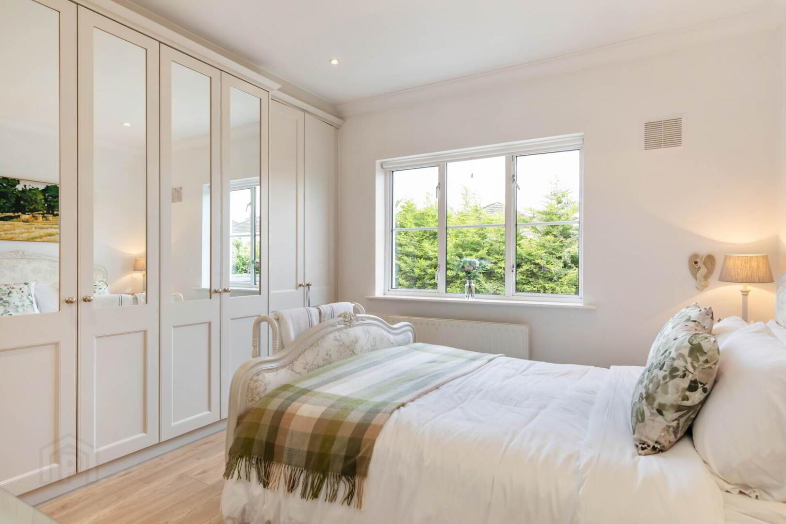 100 Avoca Park 28 of 58