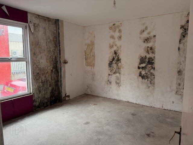 4, Sloan Street 4 of 12