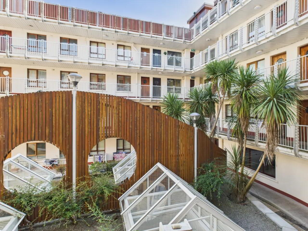 property description image
