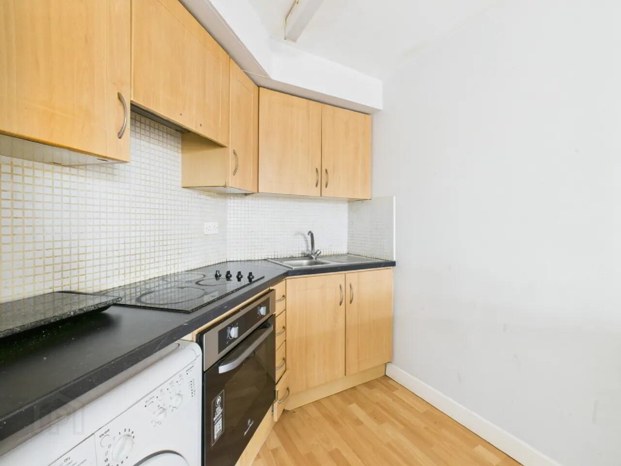 Apt, 15 Penrose Court 7 of 17