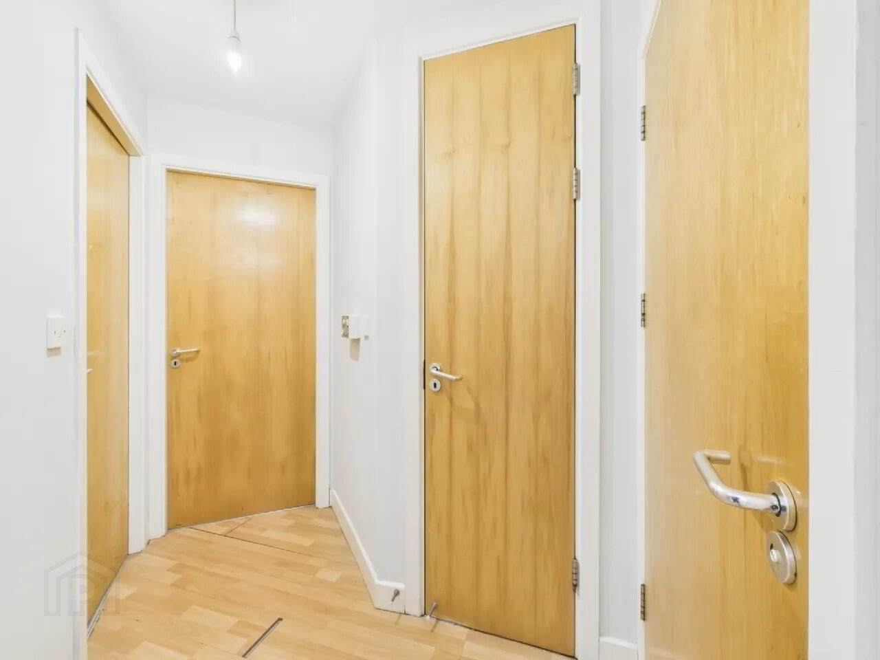 Apt, 15 Penrose Court 10 of 17