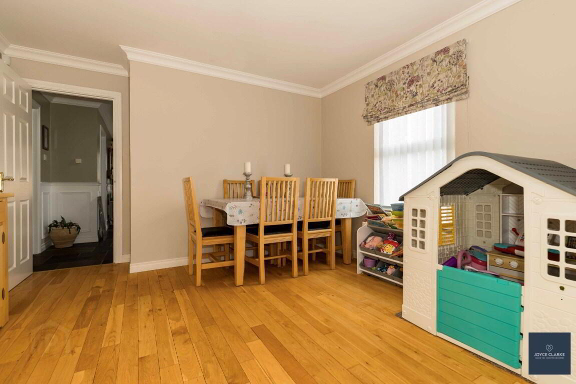 43 Huntingdale Lodge 19 of 46